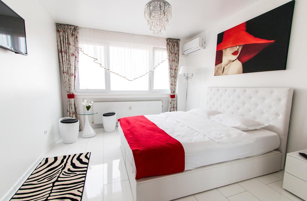 Belvedere Danubius Apartment กาลาจิ ภายนอก รูปภาพ