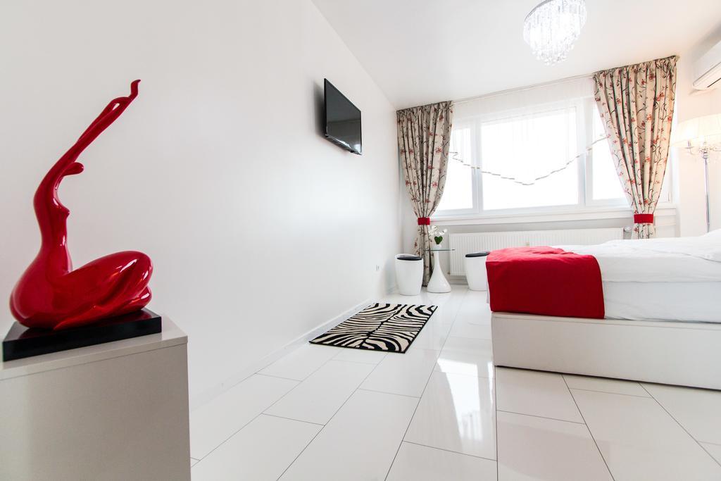 Belvedere Danubius Apartment กาลาจิ ภายนอก รูปภาพ
