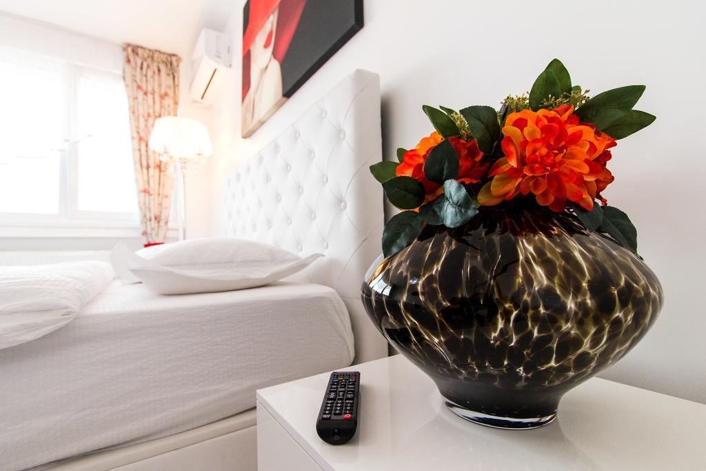 Belvedere Danubius Apartment กาลาจิ ภายนอก รูปภาพ